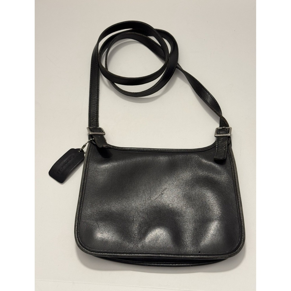 Coach Women's Black Slim Flap Leather Vintage Crossbody Mini Hippy Bag